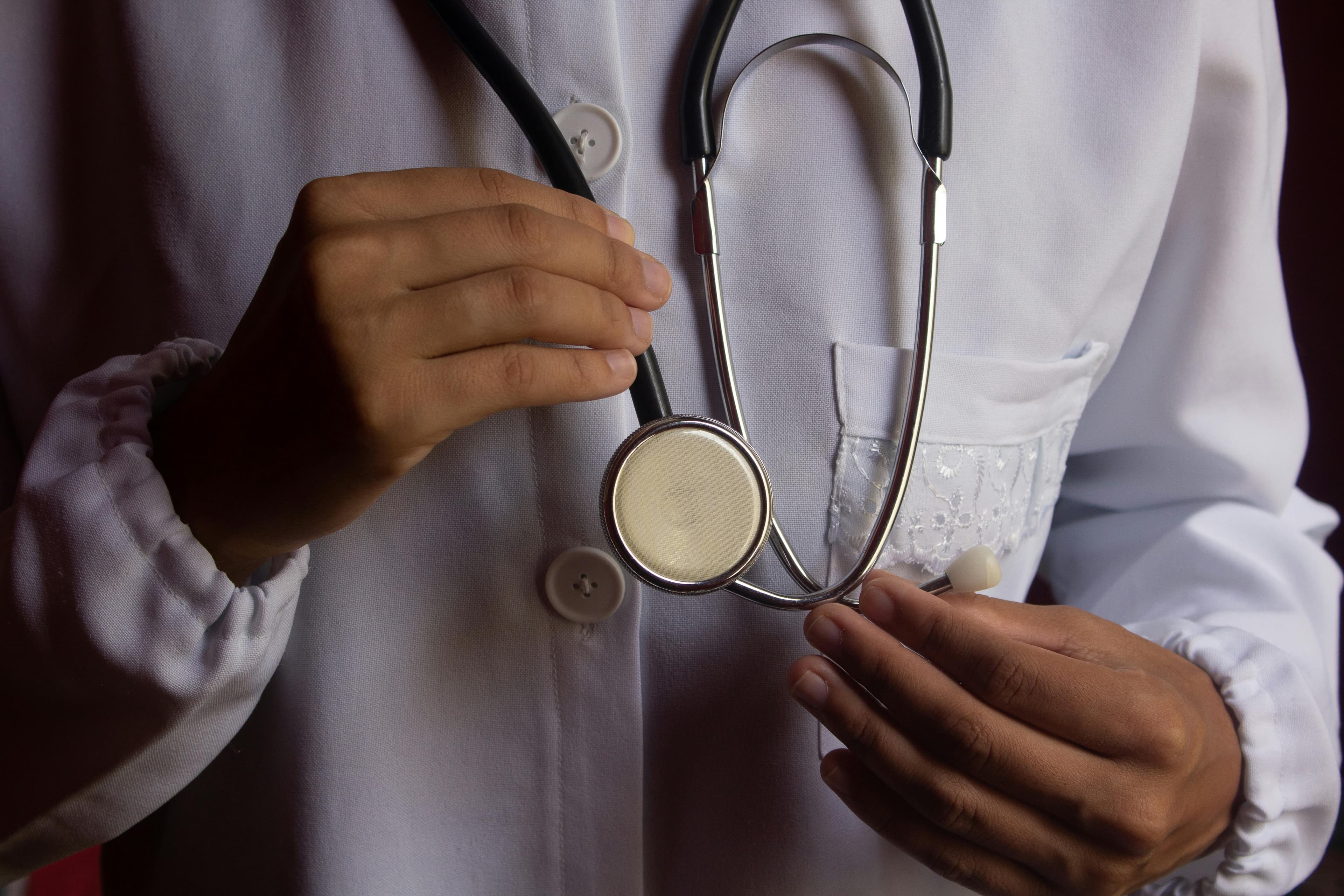 How to Reason Correctly Through a USMLE Step 1 Question: A Technical Guide for Brazilian Physicians